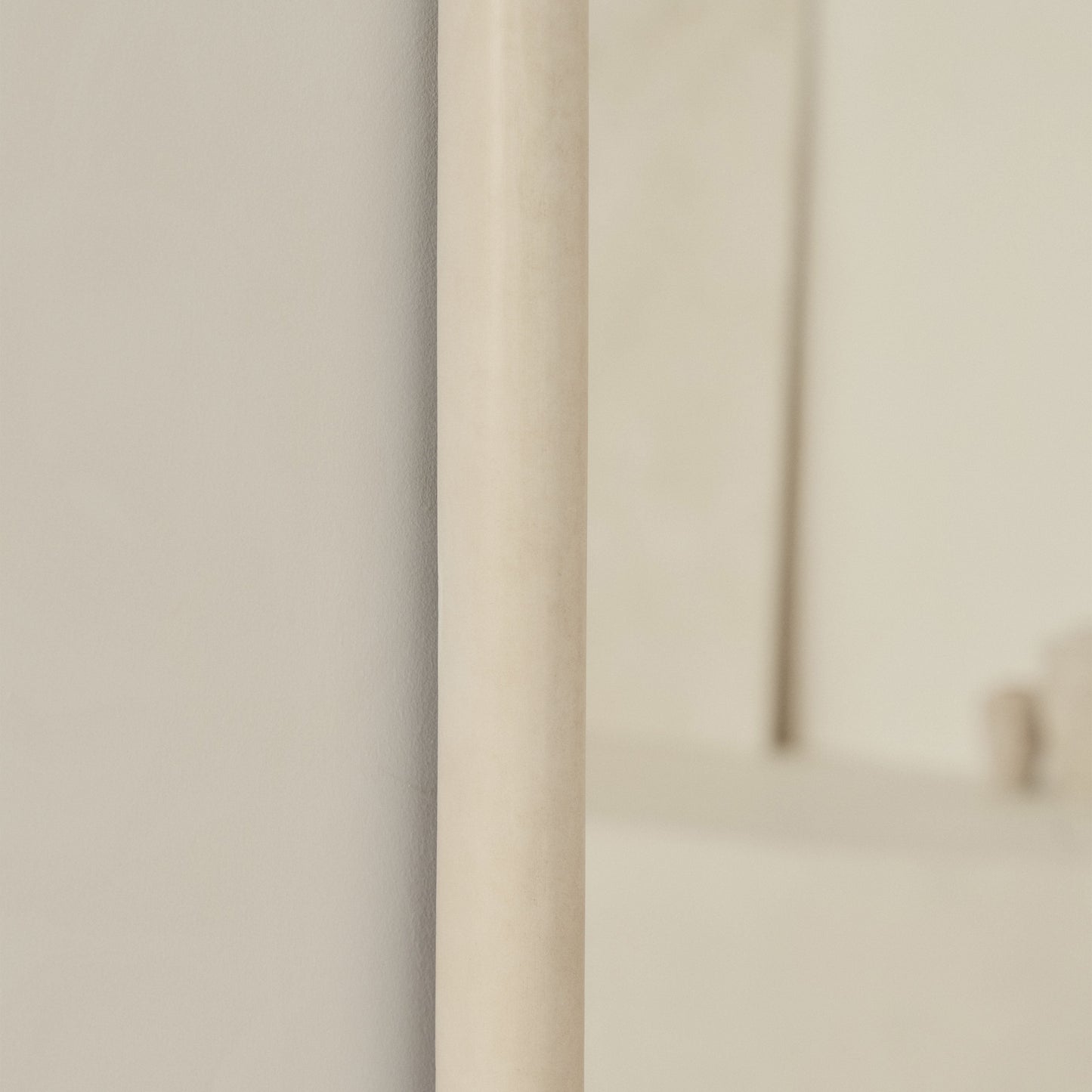 Elis – Oversized Full-Height Curved Concrete Mirror, 190 cm x 100 cm