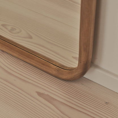Milene – Oversized Full-Height Arched Mirror in Elegant Warm Wood, 190 cm x 100 cm